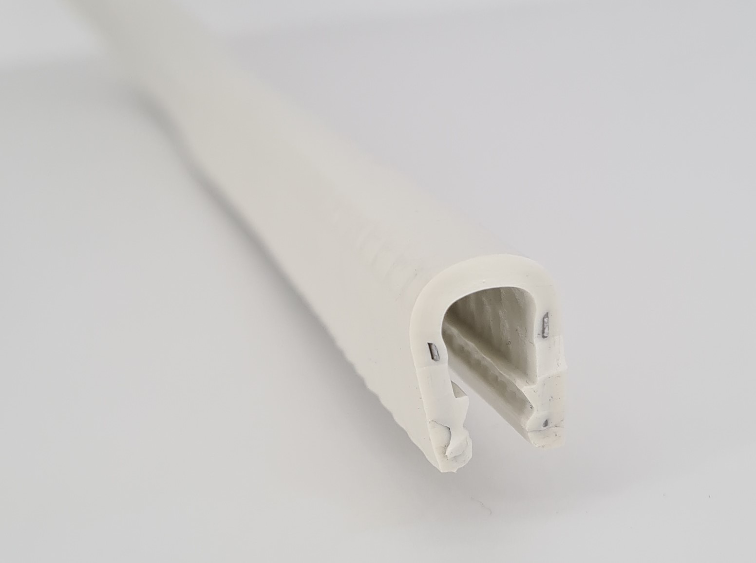 PVC-Kantenschutz mit Stahleinlage, Klemmbereich 6-8mm, Weiß -  Kantenschutzprofil & Kederband